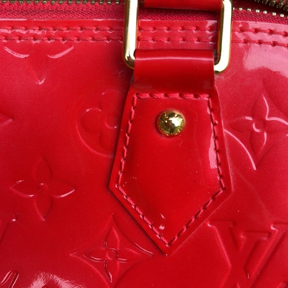 Authentic Louis Vuitton Alma Vernis bag - Picture 9 of 10